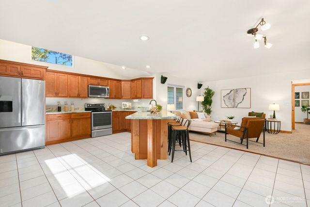 2482 NE 183rd Lane, Shoreline, WA 98155