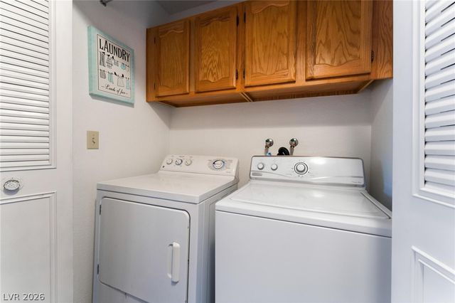 6673 Pleasant Plains Way, Las Vegas, NV 89108