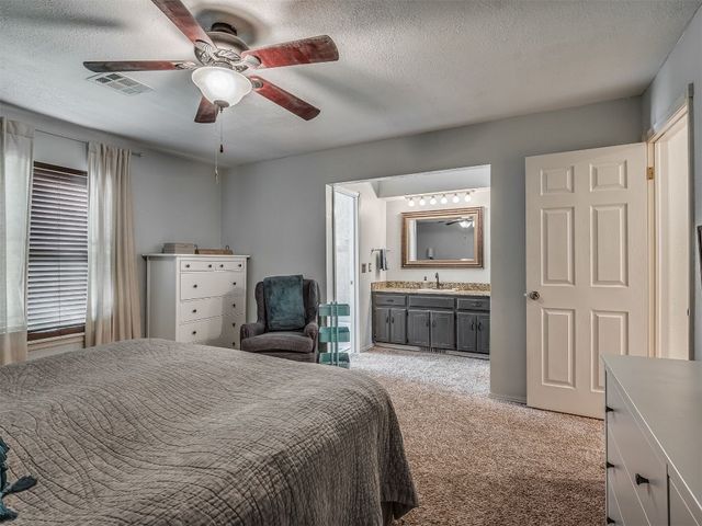 1008 S Neptune Road, Edmond, OK 73003