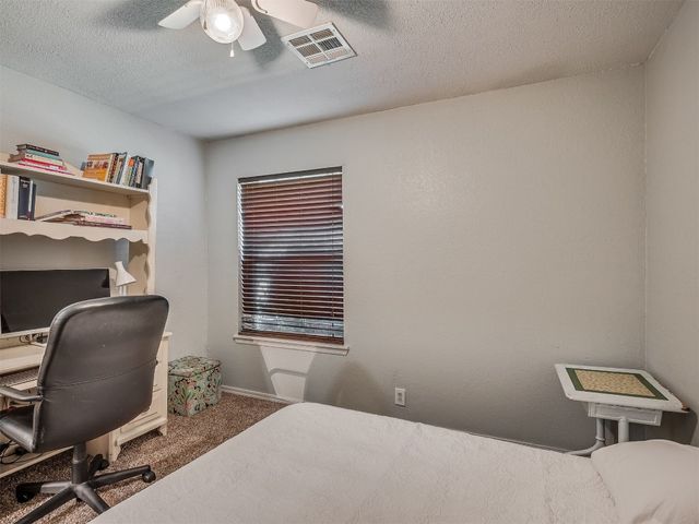 1008 S Neptune Road, Edmond, OK 73003