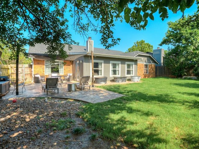 1008 S Neptune Road, Edmond, OK 73003