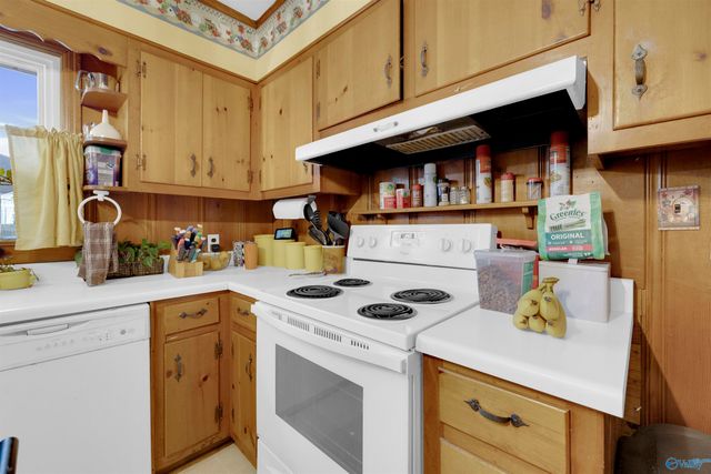 605 NW Forest Avenue NW, Fort Payne, AL 35967