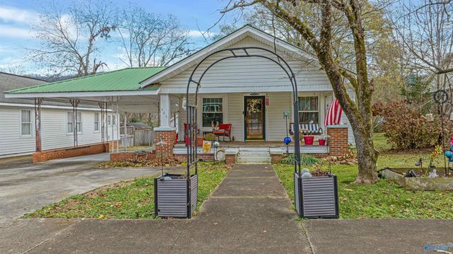 605 NW Forest Avenue NW, Fort Payne, AL 35967