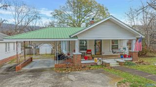 605 NW Forest Avenue NW, Fort Payne, AL 35967