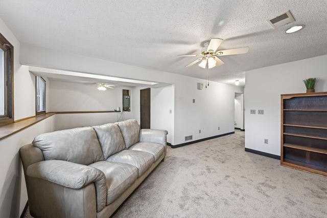 3326 116th Lane NW, Coon Rapids, MN 55433