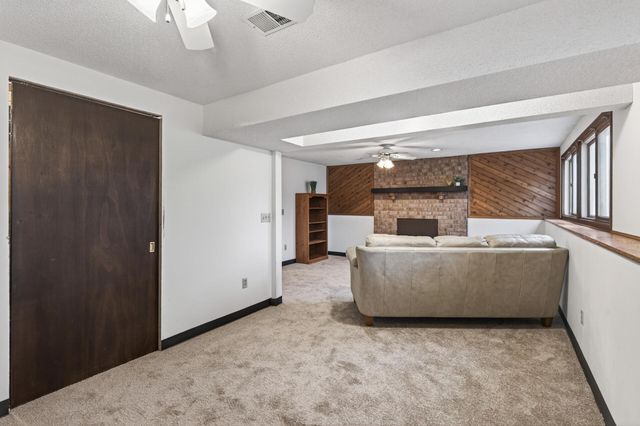 3326 116th Lane NW, Coon Rapids, MN 55433