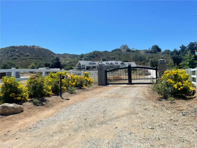 37492 Calle De Lobo, Murrieta, CA 92562
