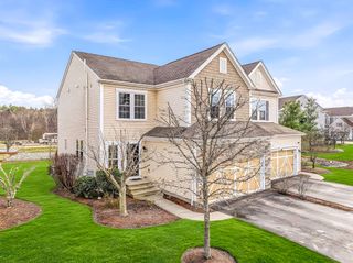 8 Crispwater Way 8, Hopkinton, MA 01748