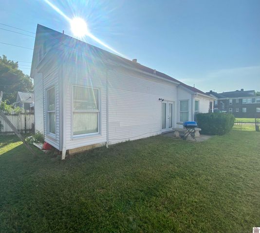 317 N 9th Street, Paducah, KY 42001