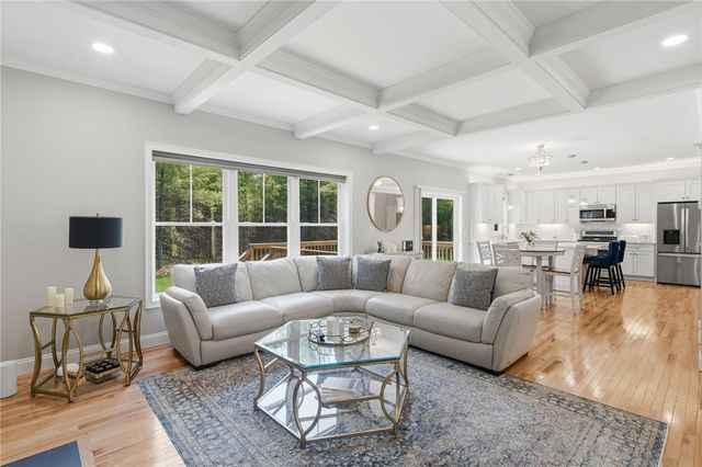 1 Cassidy Trail, Coventry, RI 02816