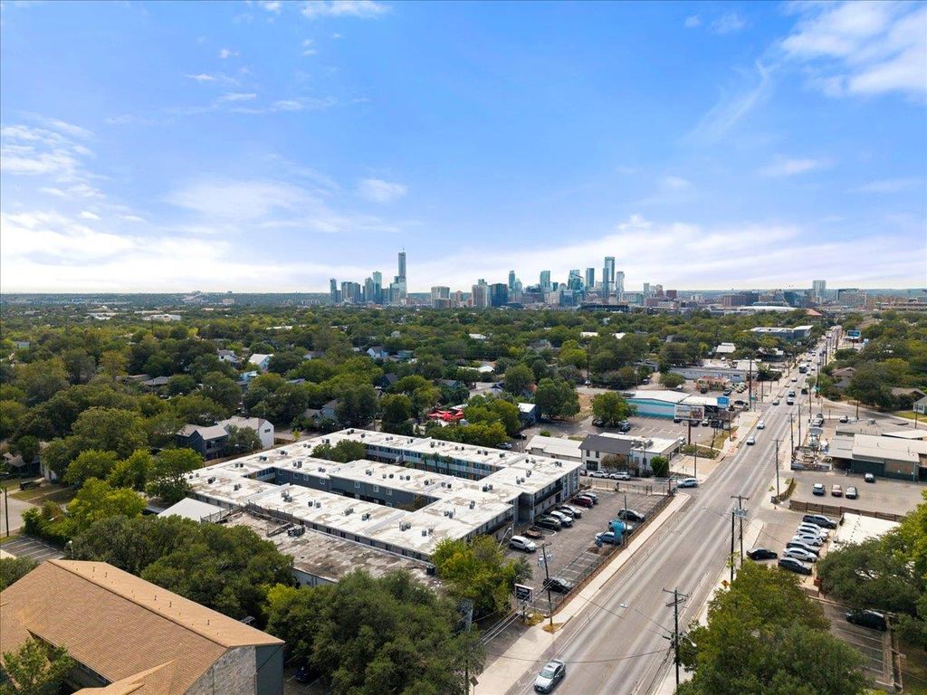 2401 Manor RD 123, Austin, TX 78722