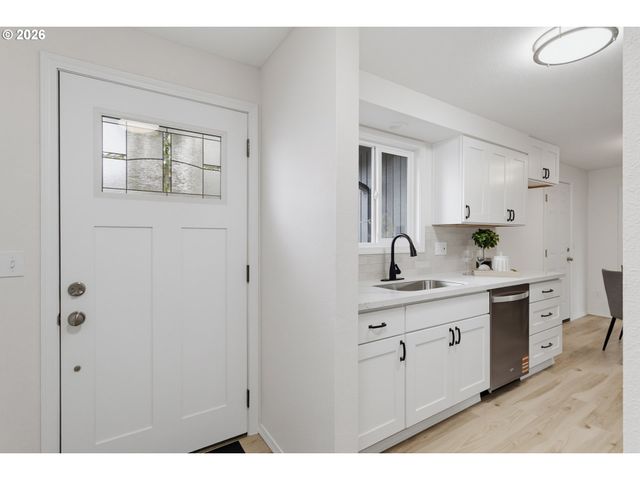 6307 Se ALBERTA St, Portland, OR 97206