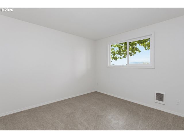 6307 Se ALBERTA St, Portland, OR 97206