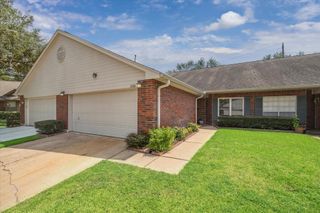 3326 S Country Meadows Lane, Pearland, TX 77584