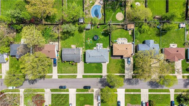 6355 Dellrose Drive, Parma Heights, OH 44130