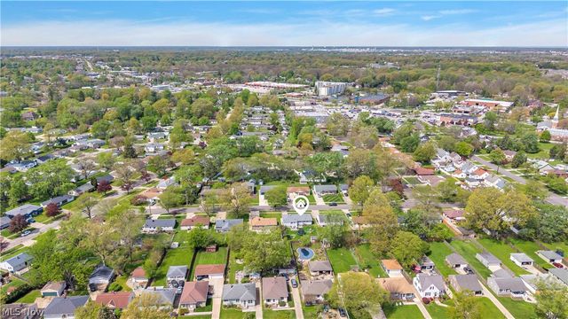 6355 Dellrose Drive, Parma Heights, OH 44130