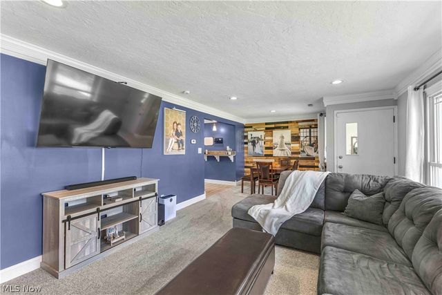 6355 Dellrose Drive, Parma Heights, OH 44130