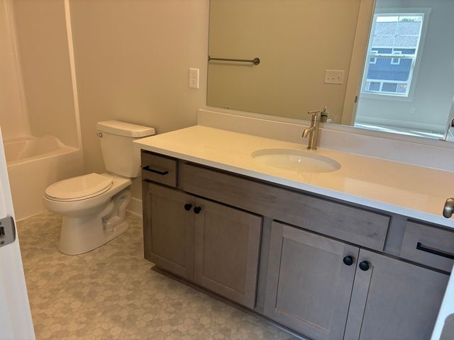 6112 Stahl Drive 15, Spring Lake, MI 49456