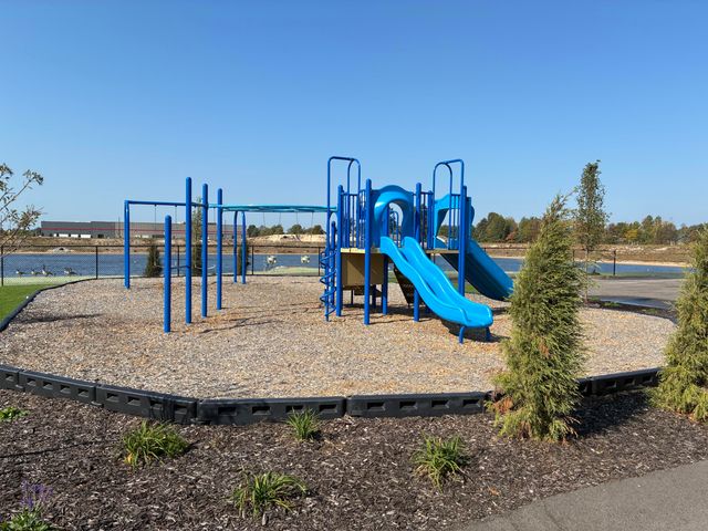 6112 Stahl Drive 15, Spring Lake, MI 49456