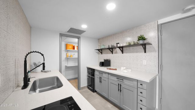 805 N 4TH Avenue 1008, Phoenix, AZ 85003