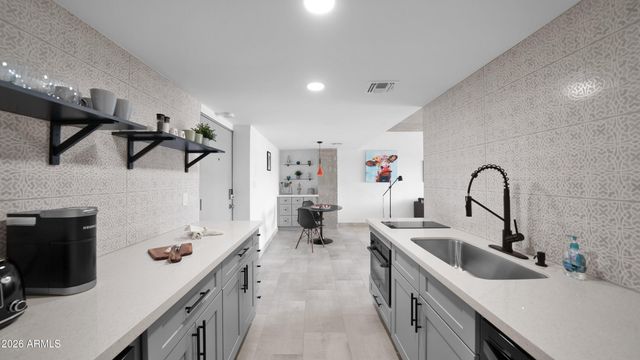 805 N 4TH Avenue 1008, Phoenix, AZ 85003