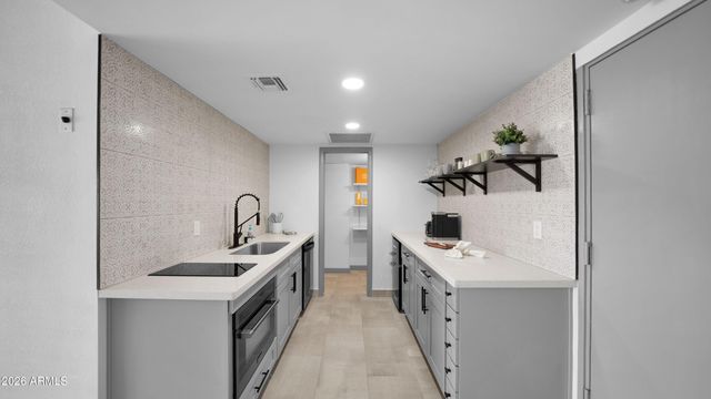 805 N 4TH Avenue 1008, Phoenix, AZ 85003