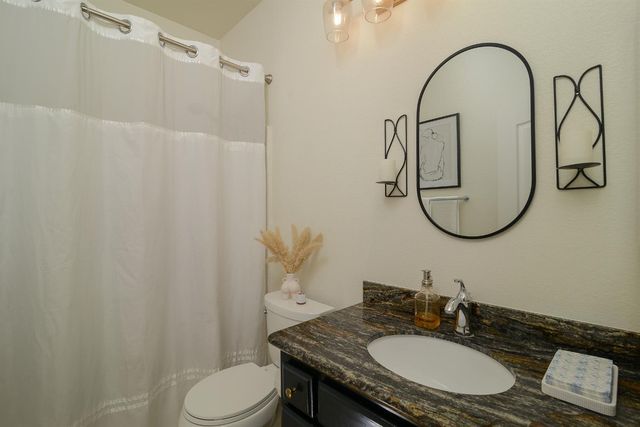 1313 Kerslake Cir, Folsom, CA 95630