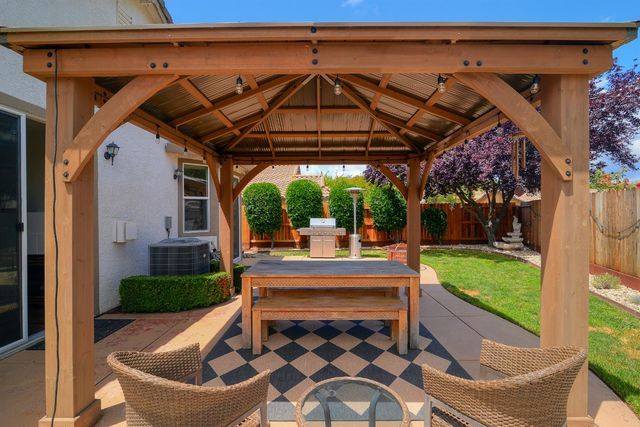 1313 Kerslake Cir, Folsom, CA 95630