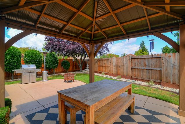 1313 Kerslake Cir, Folsom, CA 95630