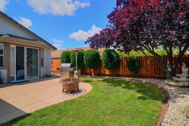 1313 Kerslake Cir, Folsom, CA 95630