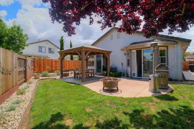 1313 Kerslake Cir, Folsom, CA 95630