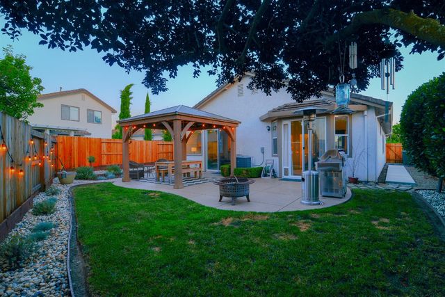 1313 Kerslake Cir, Folsom, CA 95630