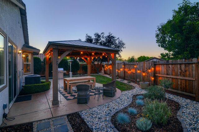 1313 Kerslake Cir, Folsom, CA 95630