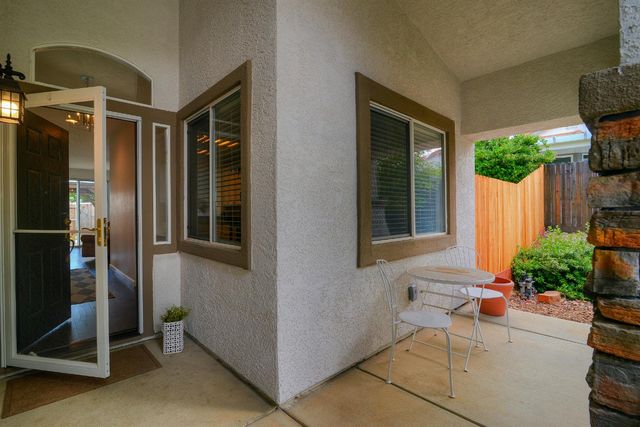 1313 Kerslake Cir, Folsom, CA 95630
