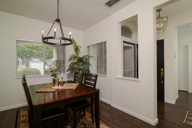 1313 Kerslake Cir, Folsom, CA 95630