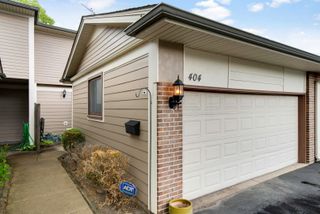 404 Bluebird Lane, Deerfield, IL 60015