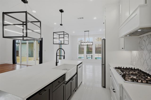 3701 Primrose Court, Denison, TX 75020