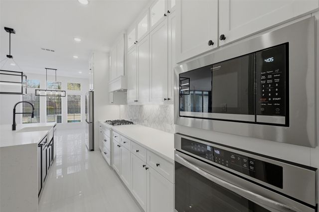 3701 Primrose Court, Denison, TX 75020