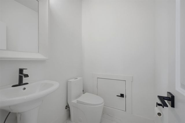 3701 Primrose Court, Denison, TX 75020