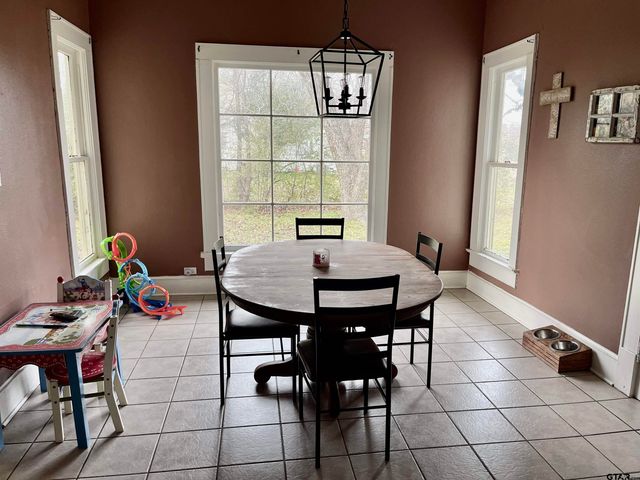 1023 N SPRING, Grand Saline, TX 75140