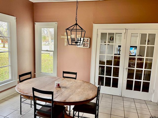 1023 N SPRING, Grand Saline, TX 75140