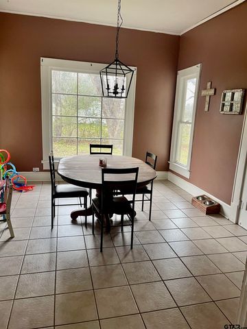 1023 N SPRING, Grand Saline, TX 75140