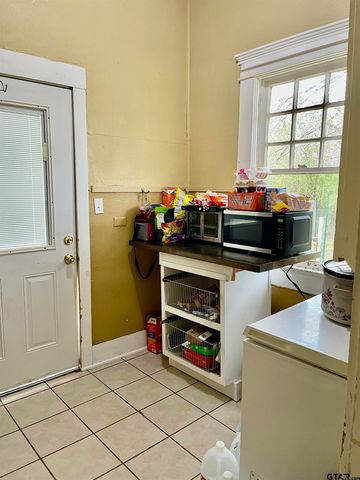 1023 N SPRING, Grand Saline, TX 75140