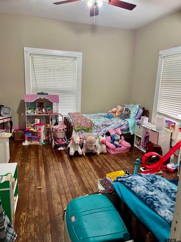 1023 N SPRING, Grand Saline, TX 75140