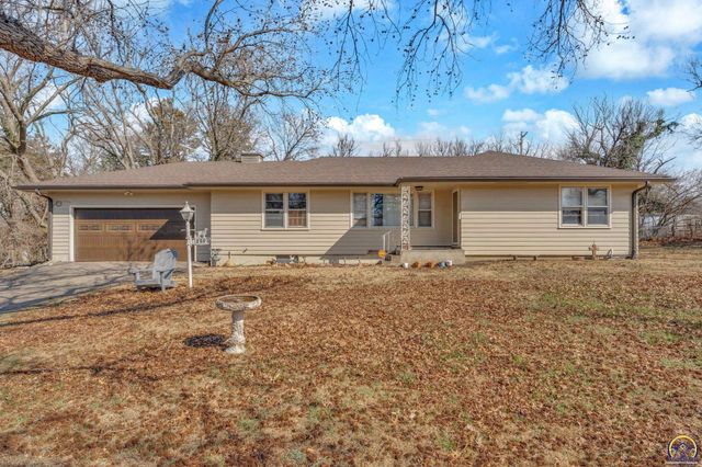 2886 SW Mulvane ST, Topeka, KS 66611