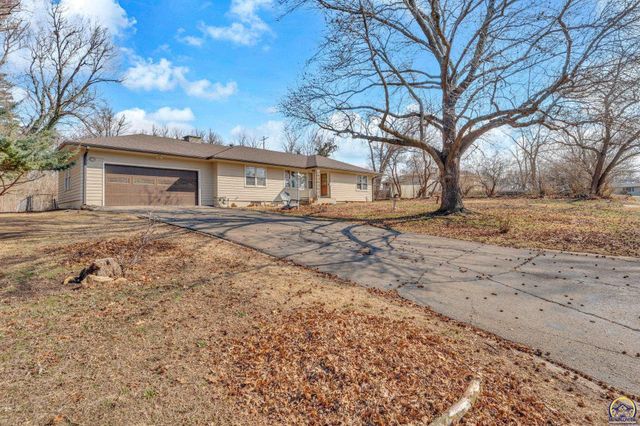 2886 SW Mulvane ST, Topeka, KS 66611