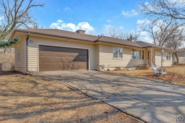 2886 SW Mulvane ST, Topeka, KS 66611