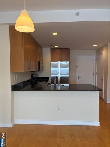 600 12th Street 607, Palisades Park, NJ 07650