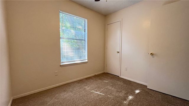 10 Brookhaven Court, Bentonville, AR 72712