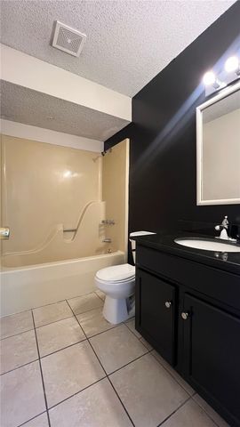 10 Brookhaven Court, Bentonville, AR 72712